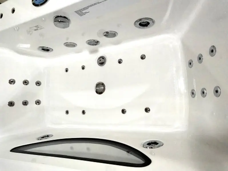 1-2 Person Whirlpool Jetted Tub