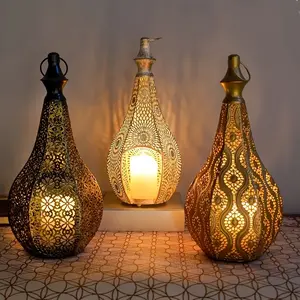 Elegant Metal Lantern Candle Holder - Home Decor Table Lantern, Perfect for Chinese New Year and Celebrations (Candles Not Included), Vintage Iron Candle Holder, Suitable for Indoor, Garden Parties, Wedding Centerpiece Decorations, Unique Gift