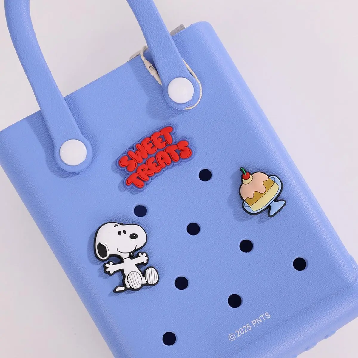 Snoopy Collection Holes Small Handheld Bag - Lightweight Cartoon Collab Bag for Women, Casual Outings, Mother’s Day Gift, Durable Lunch Bag for Girls with 1cm Hole Diameter