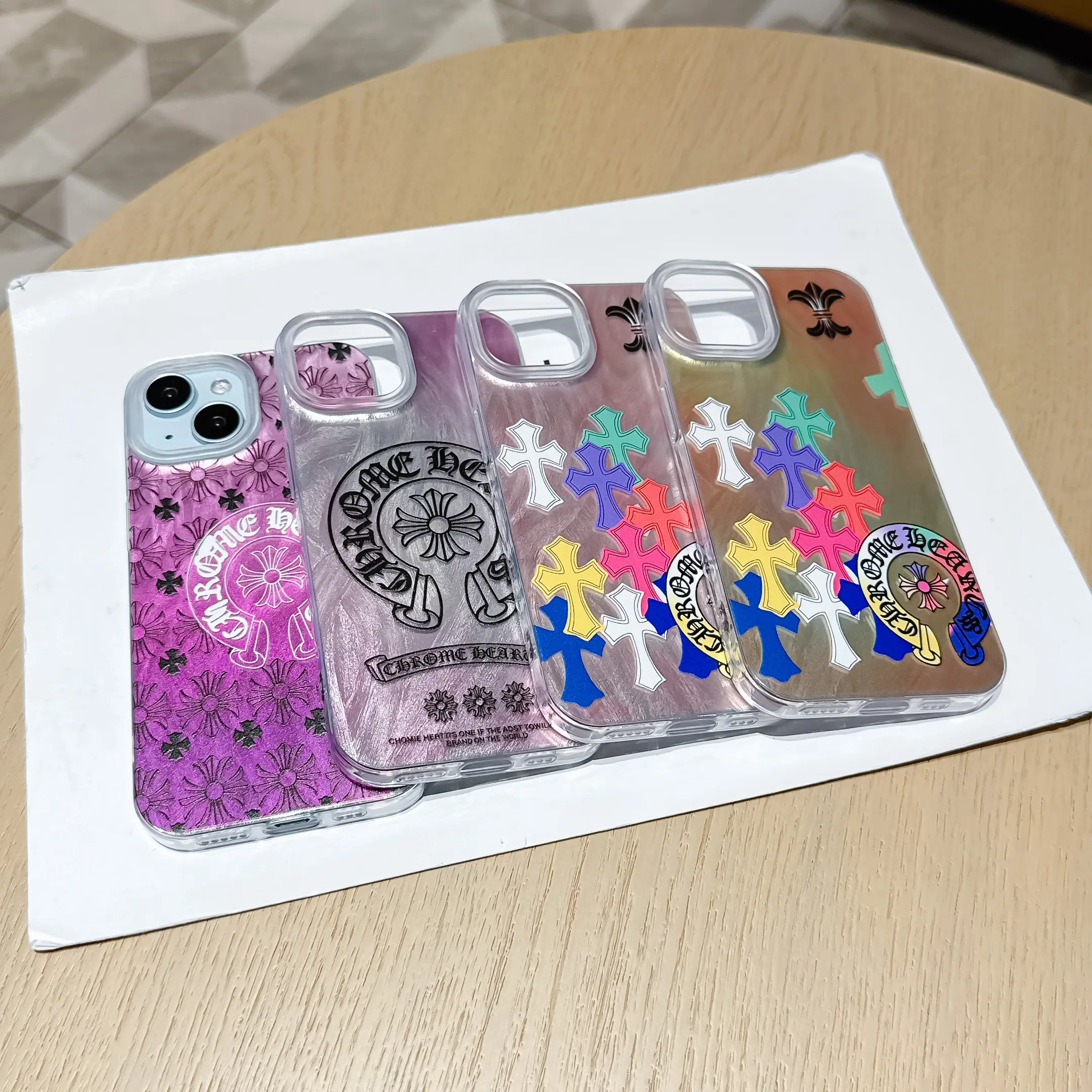 Luxury Feather Shine Silicone Phone Case, Durable Shockproof Full-Coverage Mobile Phone Accessory Compatible with iPhone 13/14/15/16/17 & Pro/Max, Ideal Gift for Men and Women