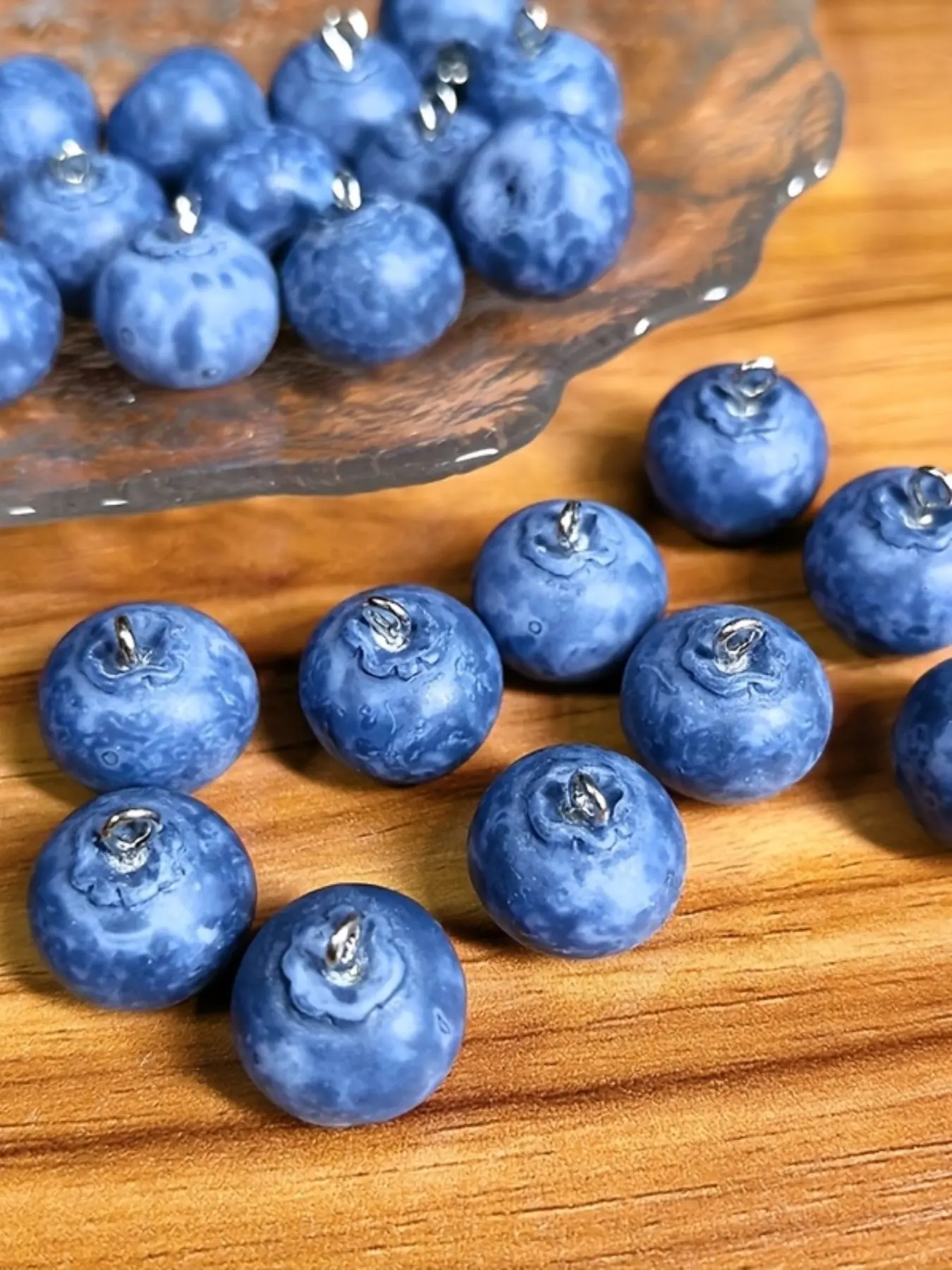 10pcs Resin 3D Realistic Blueberry Jewelry - DIY Fruit Pendant for Necklace, Keychain Accessories, Women's Handmade Durable Key Ring Jewelry, Home Decor and Gift Ideas, Fashionable Charms, DIY Jewelry Making, Diy With Charms