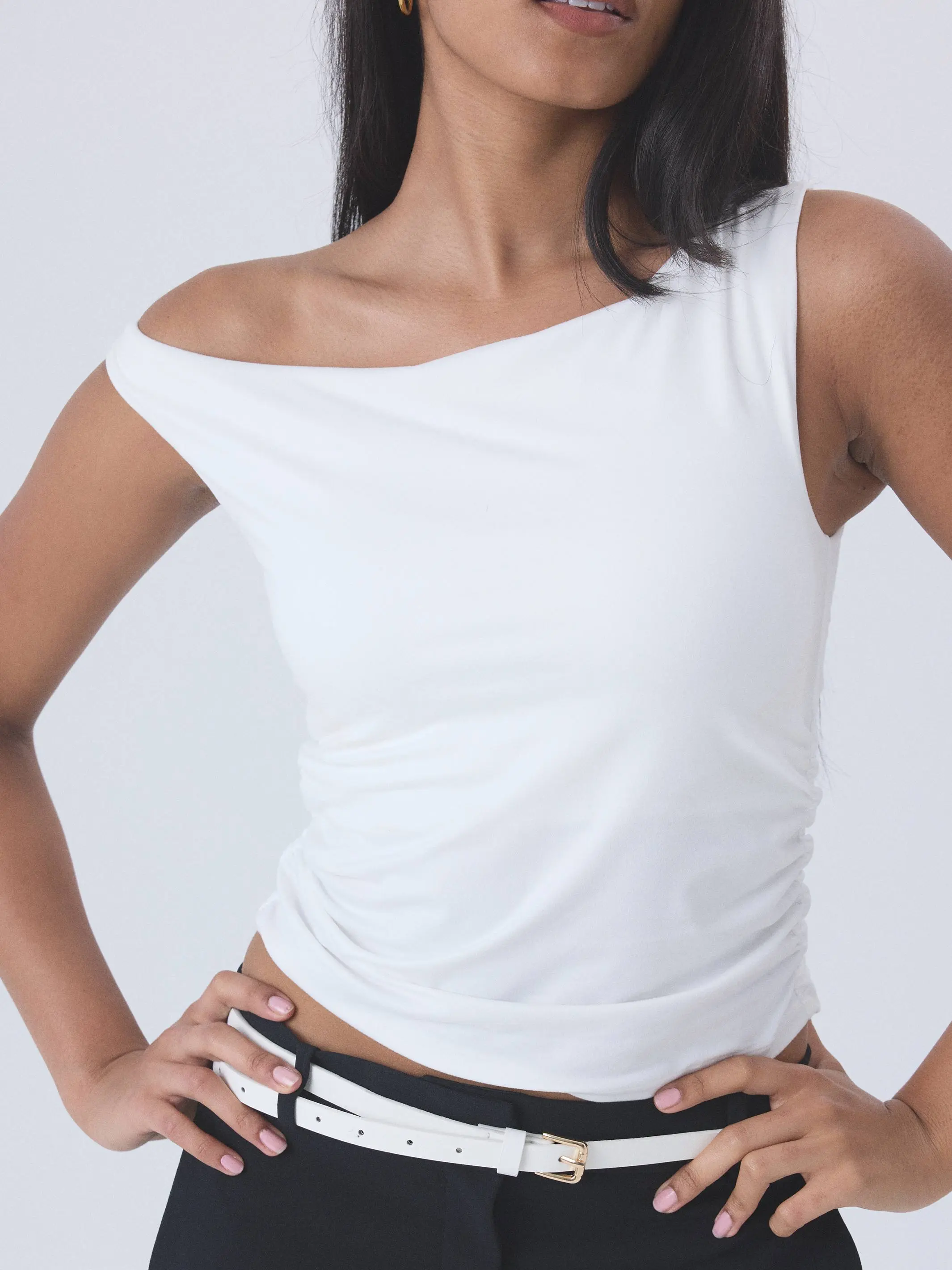 Solid Asymmetric Off The Shoulder