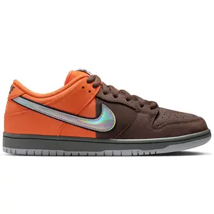 Nike SB Dunk Low Pro Muni Fast Pass - Classic Comfort & Style Premium Materials