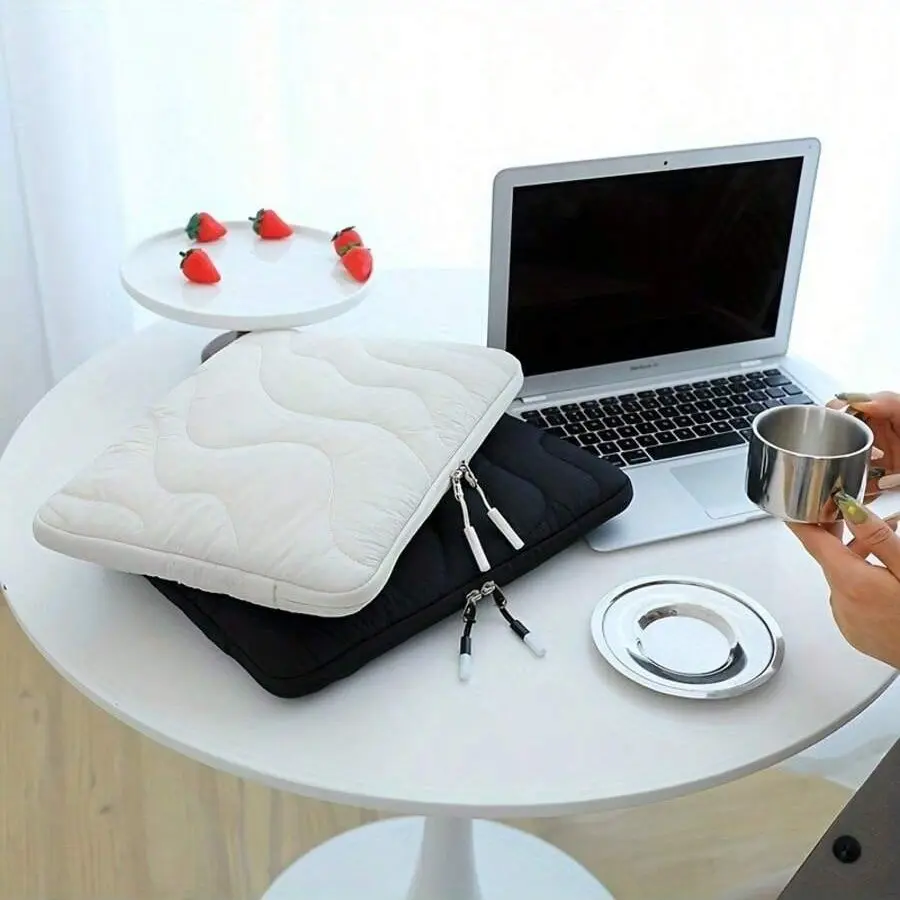 Tablet Laptop Sleeve Bag for iPad 10th 11th Air Pro 11 12.9 13 Macbook Pro Air 13.3 Fluffy Computer Carrying Case Soft Sleeve Bag for Women