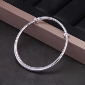 Fashionable And Minimalist Bracelet for Women, Adjustable Push-Pull, Simple And Elegant Jewelry Gift for Mom, Wife, Girlfriend