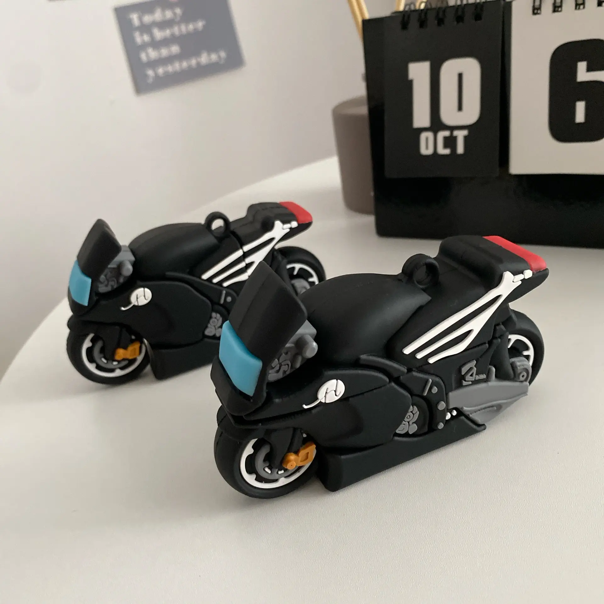 1 motorcycle headphone case, Motorcycle Design, wireless Bluetooth Audio earphone case, Earbuds, drop resistant, durable, protection, compatible accessory, suitable for AirPods pro3/1/2/4/pro/pro2 (Different models may have different shapes)