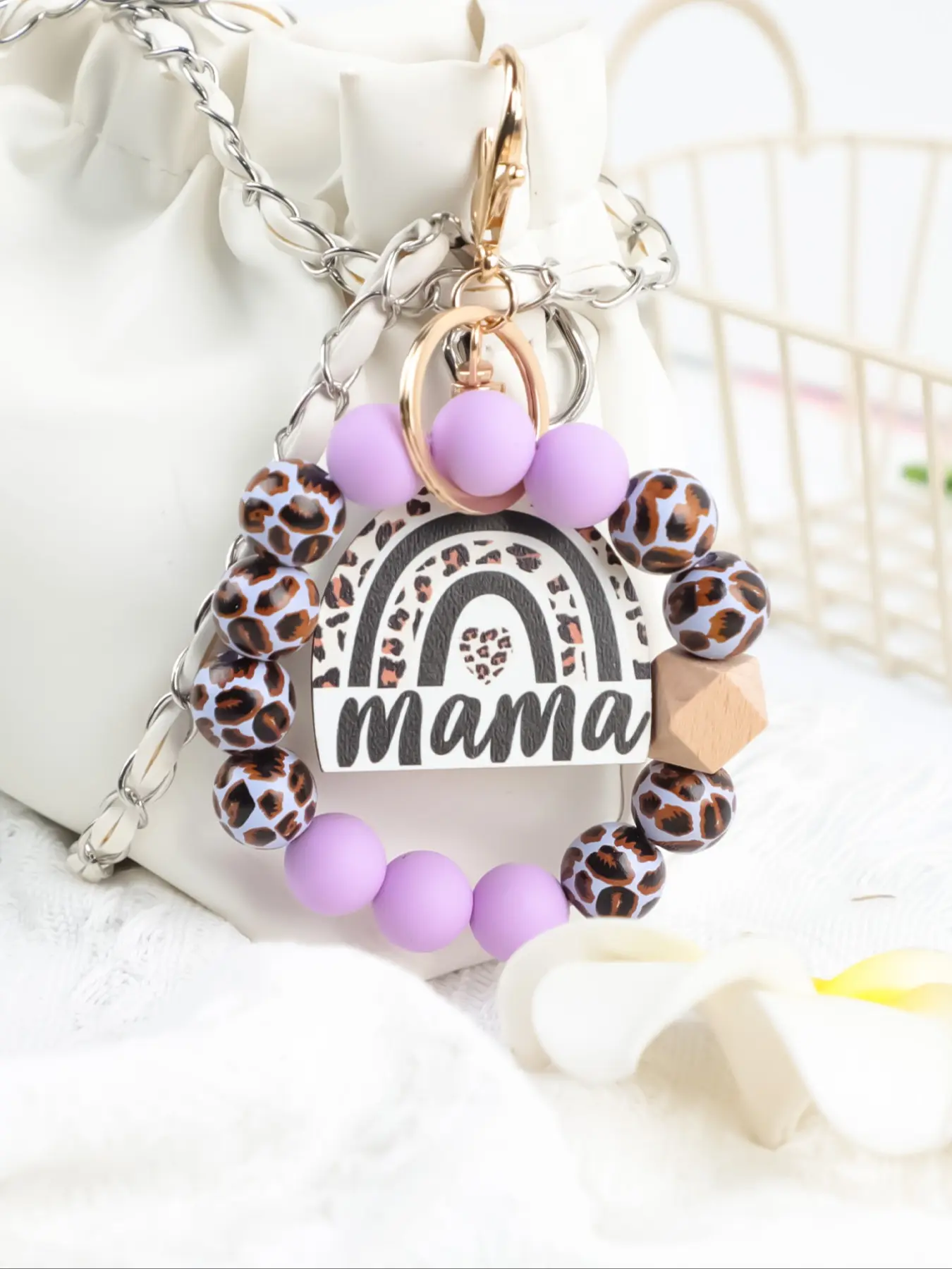 Leopard Print Mama Beaded Wrist Keychain, Trendy Cute Keychain, Rainbow Pendant Charm, Practical Design, Keychain for Bags, Perfect Gift for Mom, Friends, Mother's Day, Keychain For Purse, Keychain Wristlet, Keychains Cute, Keyring
