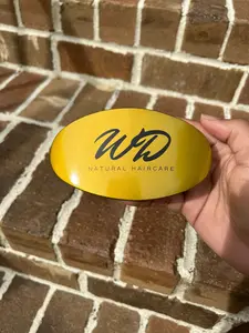 Soft Goldie Palm WaveBrush