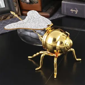 Creative Bee Design Seasoning Jar with Spoon, 1 Count Exquisite Vintage Seasoning Bottle, Seasoning Container for Home Kitchen Dining Room, Utensils