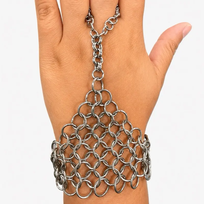 Chainmail hand harness