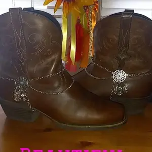 Boot jewelry