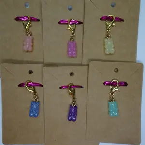 Medium Lobster Clasp Stitch Marker with Gummy Bear Charm