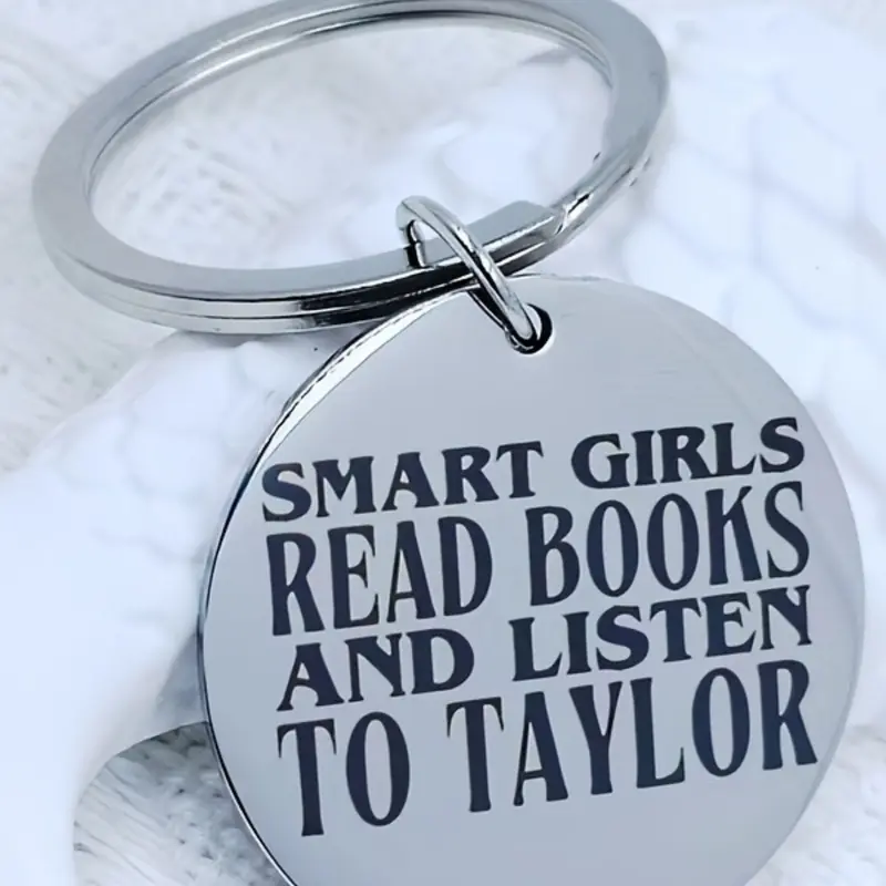 1 stainless steel circular Keychain, engraved "Read smartly, listen to Taylor", ideal gift for Taylor & reading fans, perfect for birthdays & New Year, suitable for men & women, Metal keychains
