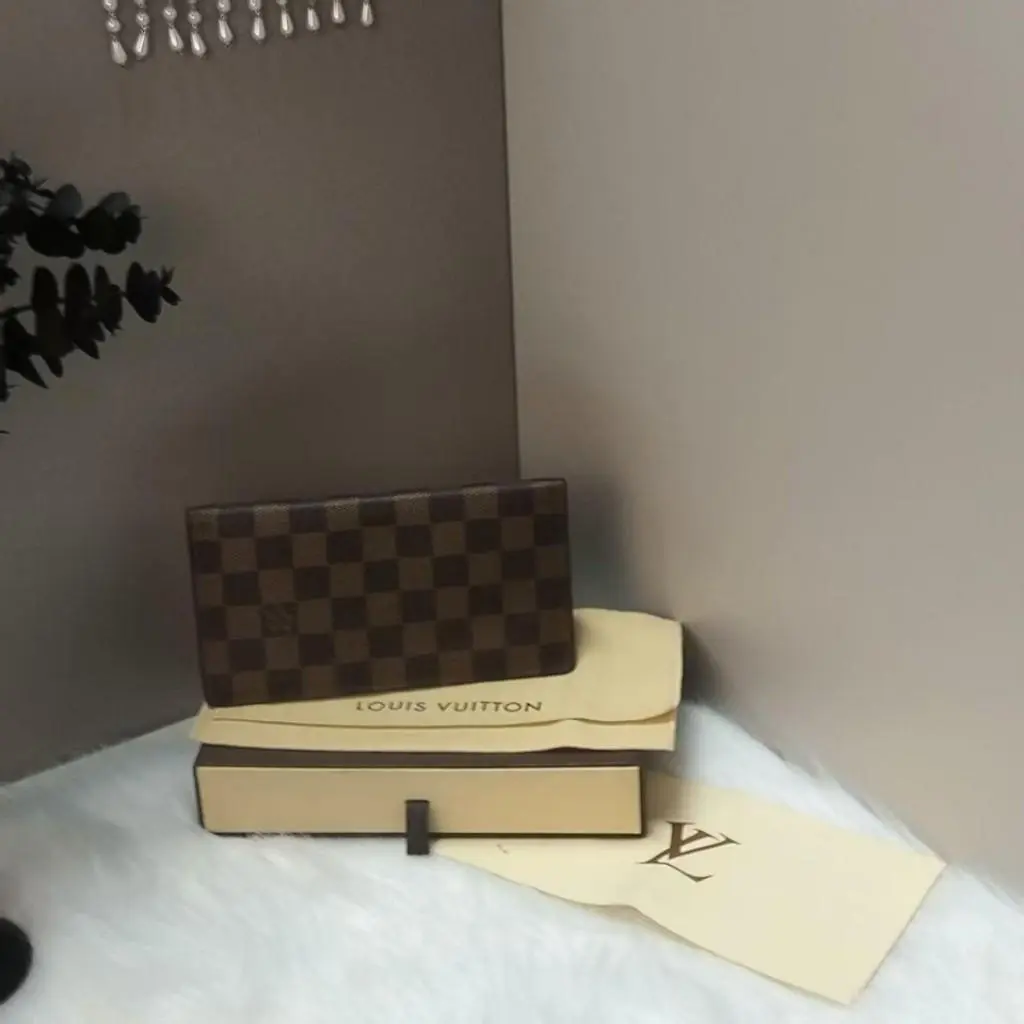 Pre-owned Louis Vuitton COATED CANVAS Clutches & Wristlets LouisVuitton#/Clutches & Wristlets/LYB1630603