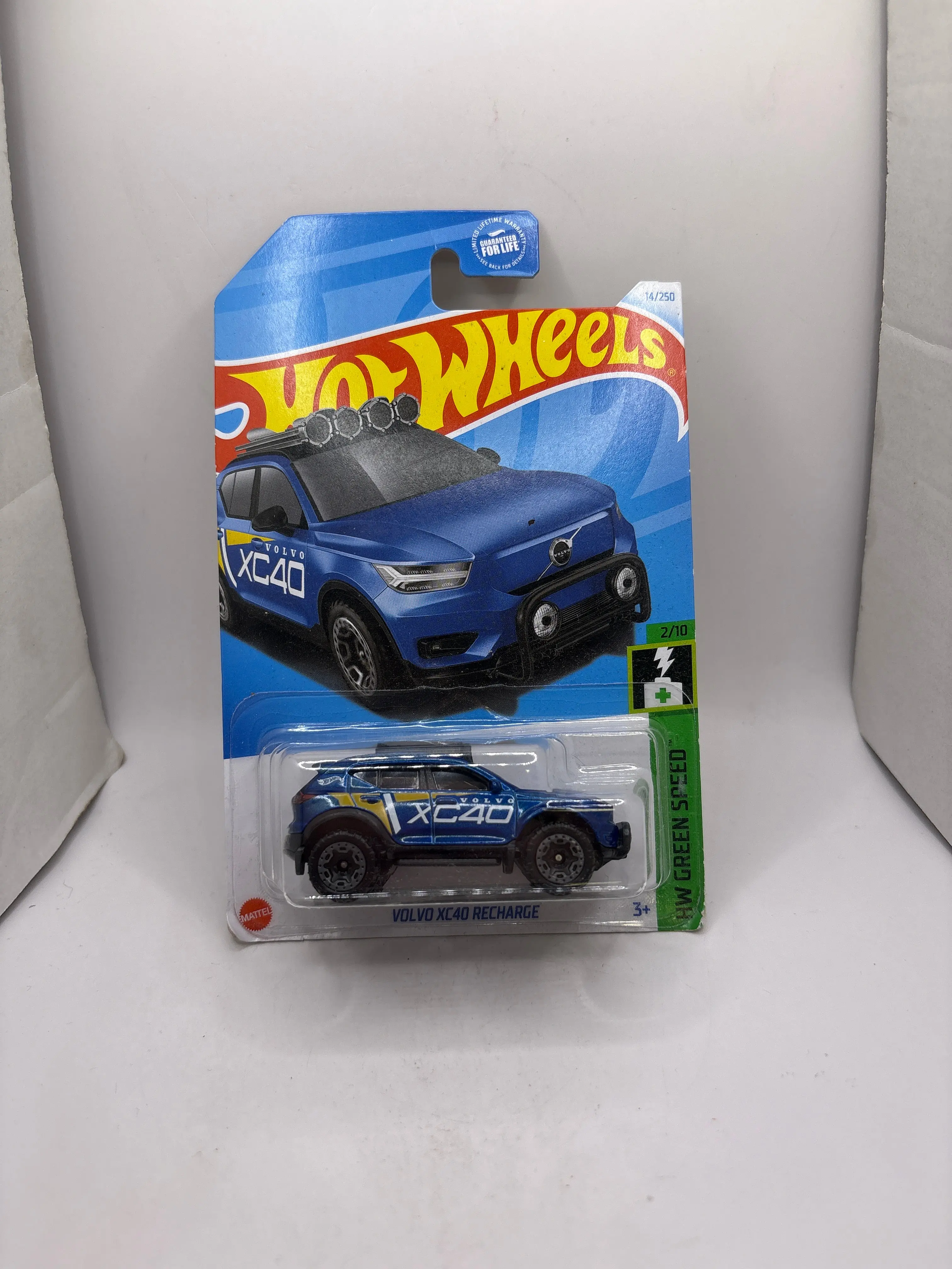 Hot Wheels Volvo XC40 Recharge Diecast blue