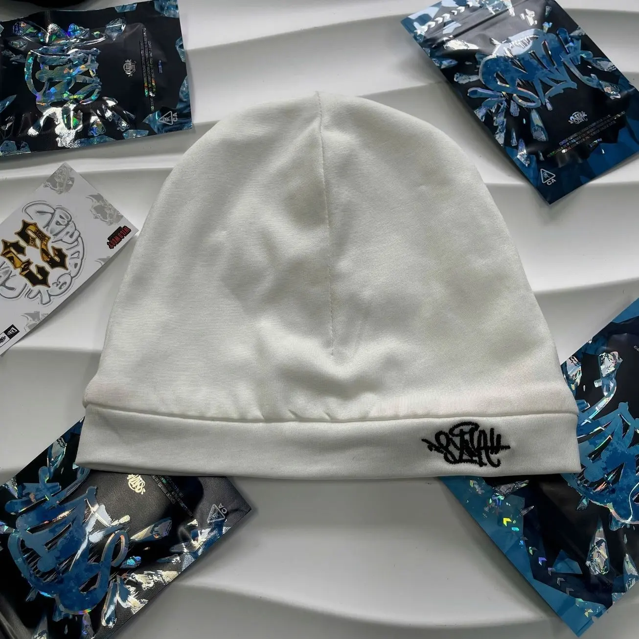 SynaWorld Streetwear Skullcap – Unisex Y2K Knit Beanie, Cozy Warm Winter Hat for Daily Wear, Travel & Outdoor Style
