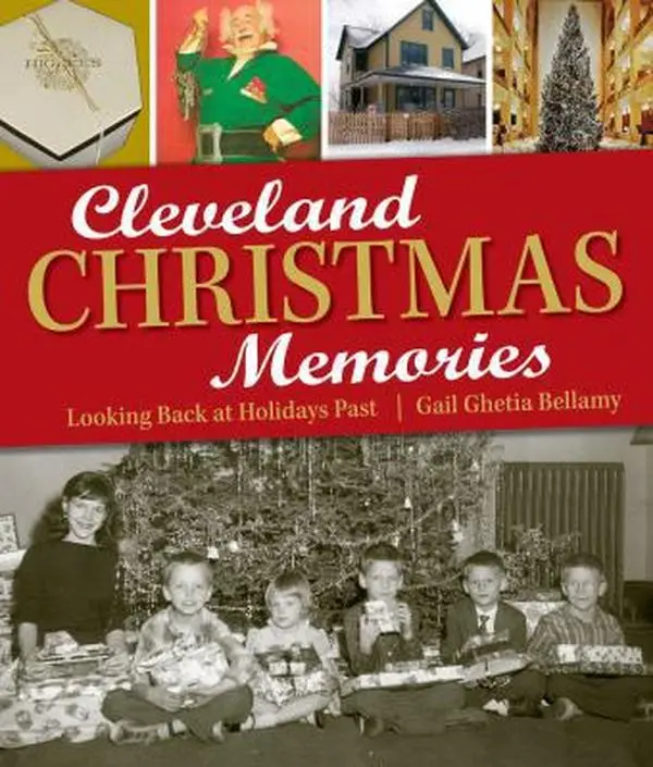 USED Book - Cleveland Christmas Memories: Looking Back at Holidays Past by Bellamy, Gail Ghetia (Paperback) - english