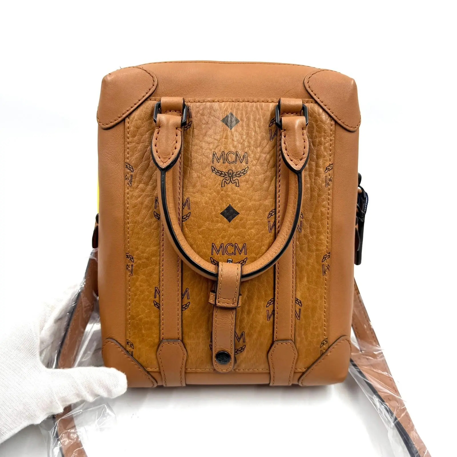 Pre-owned MCM As Shown Crossbody Bags HZ 1725 Berlin Crossbody 26.02.28