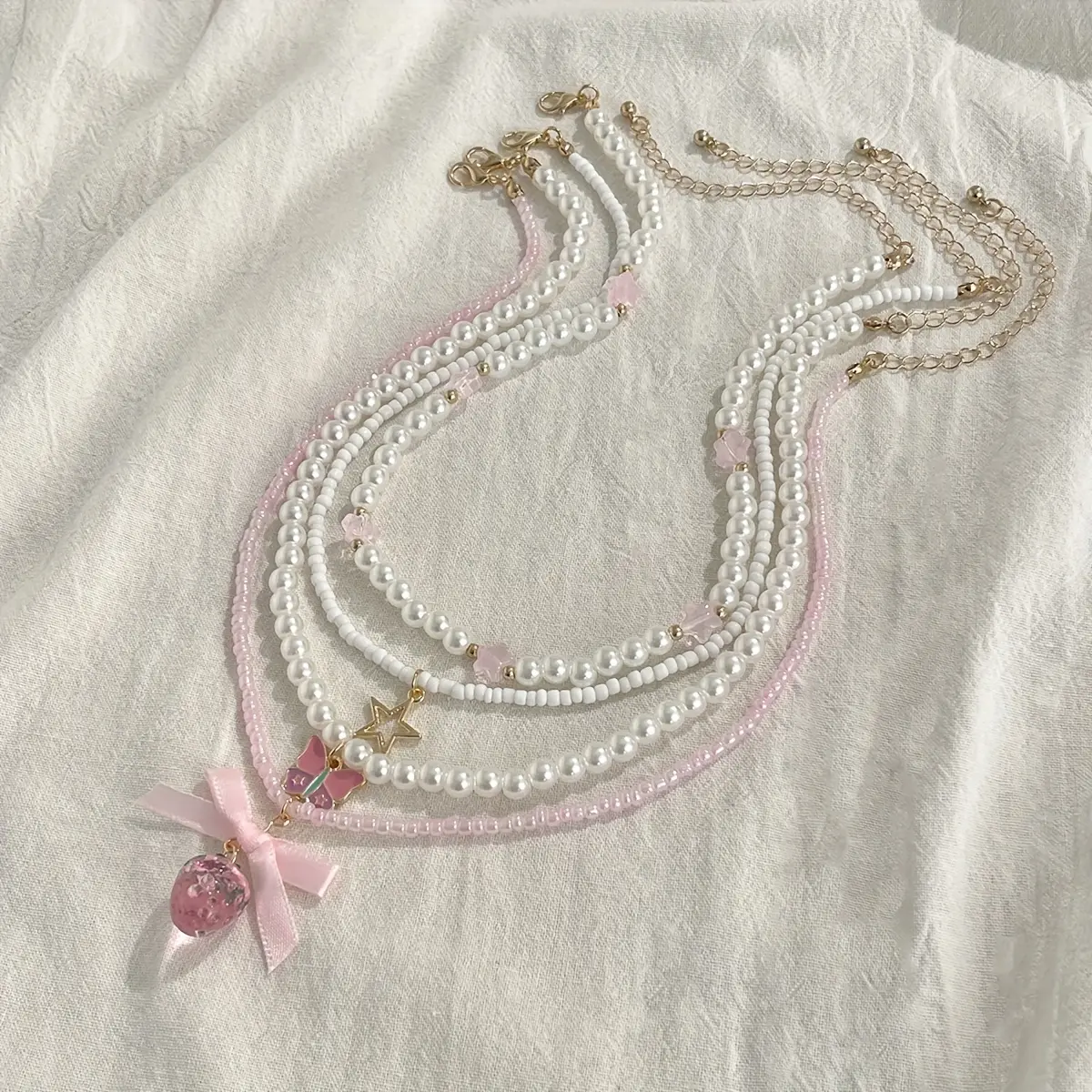 4-Piece Sweet Style Strawberry Pendant Collarbone Chain Cute Imitation Pearl Necklace Beaded Multi-Layer Alloy Necklace Women's Fashion Versatile Accessories