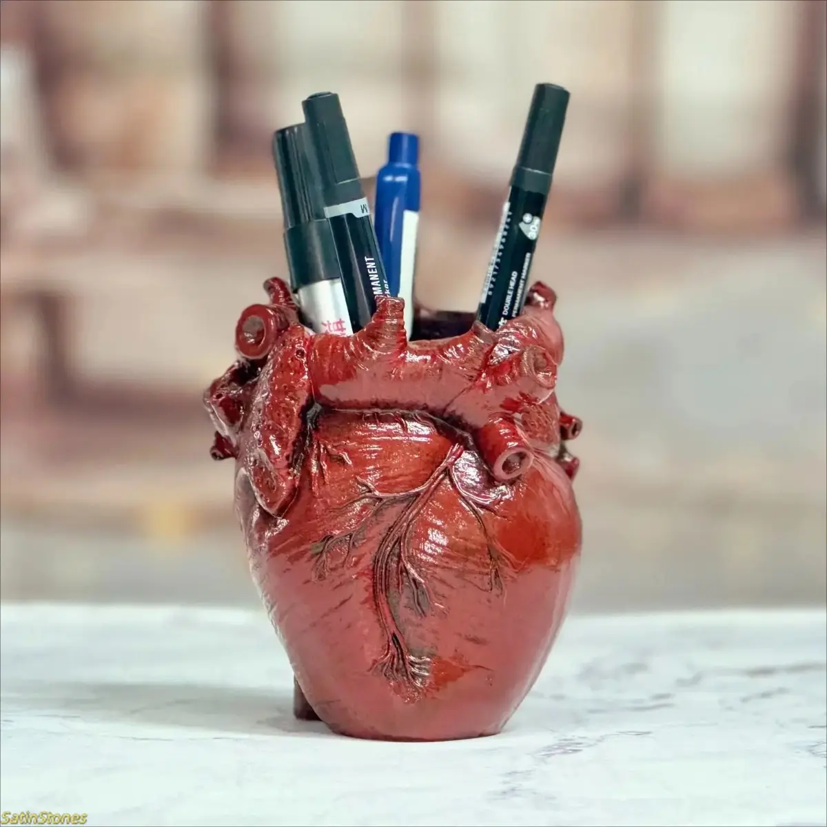 Pen Holder & Stationery Organizer, Gothic Anatomical Heart Resin Office Desk Accessory for Horror Fans, Spooky Halloween Decor & Distinctive Gift, Marker Pen Holder, Desk Organizer Accessory, Dark Aesthetic, Office Desk Accessories