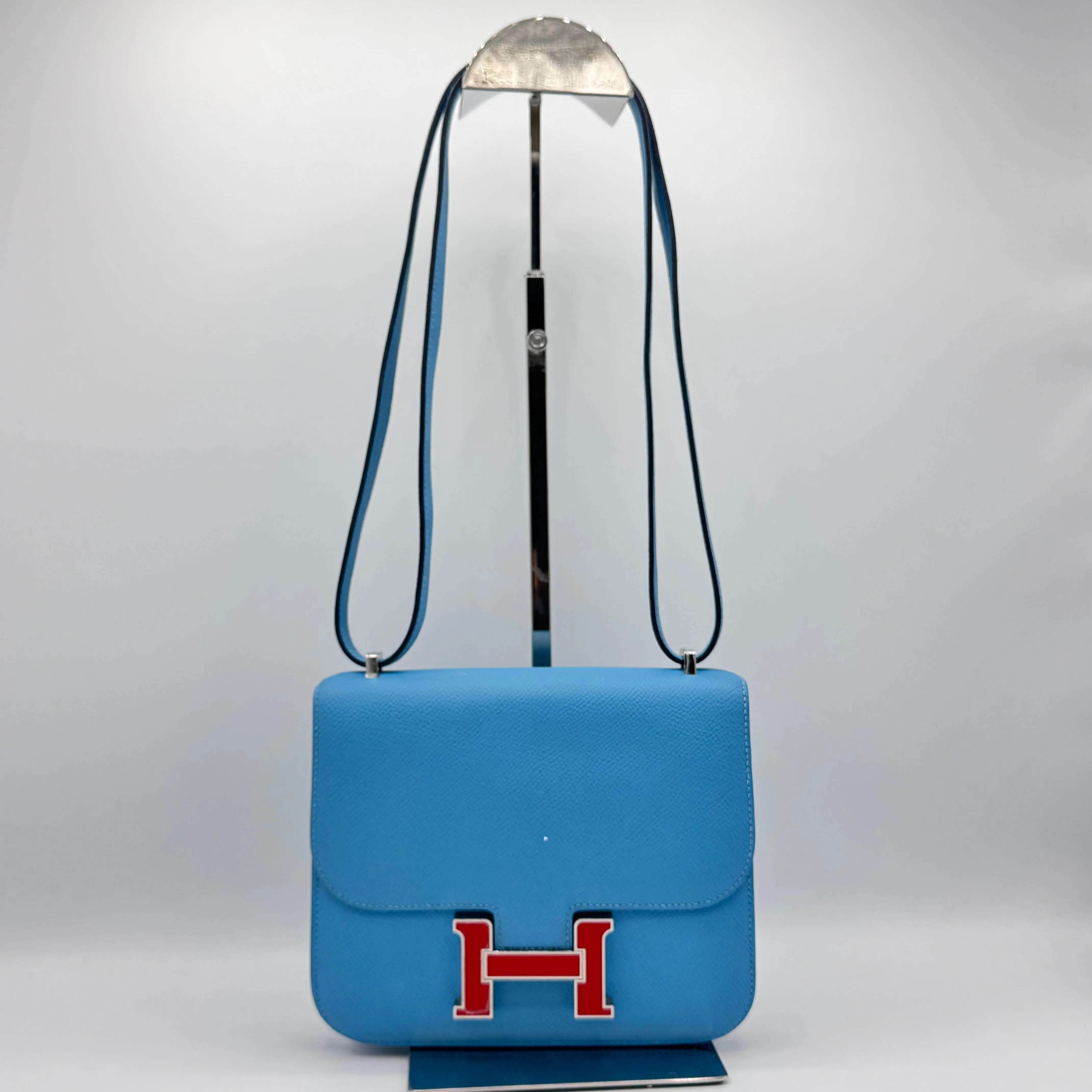 Pre-owned HERMÈS LEATHER Crossbody Bags Hermes Constance Bag Epsom 18