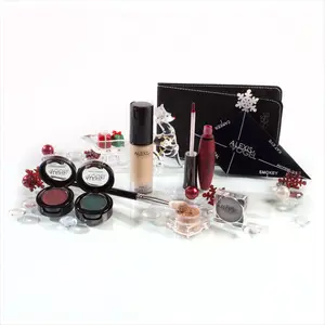 KISSMAS HOLIDAY PARTY KIT