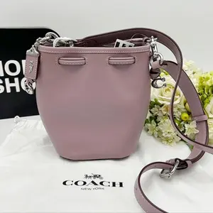 Pre-owned coach As Shown Shoulder Bags Camila Bucket Bag Mauve Pink Glovetanned Leather 2120900019174