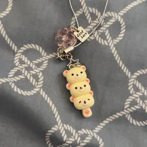 1 Count Tanghulu Bear Super Cute Phone Chain Charm & CCD Pendant, Phone Charms, Phone Accessories, Ideal Gift for Friends and a Perfect Choice for Valentine's Day