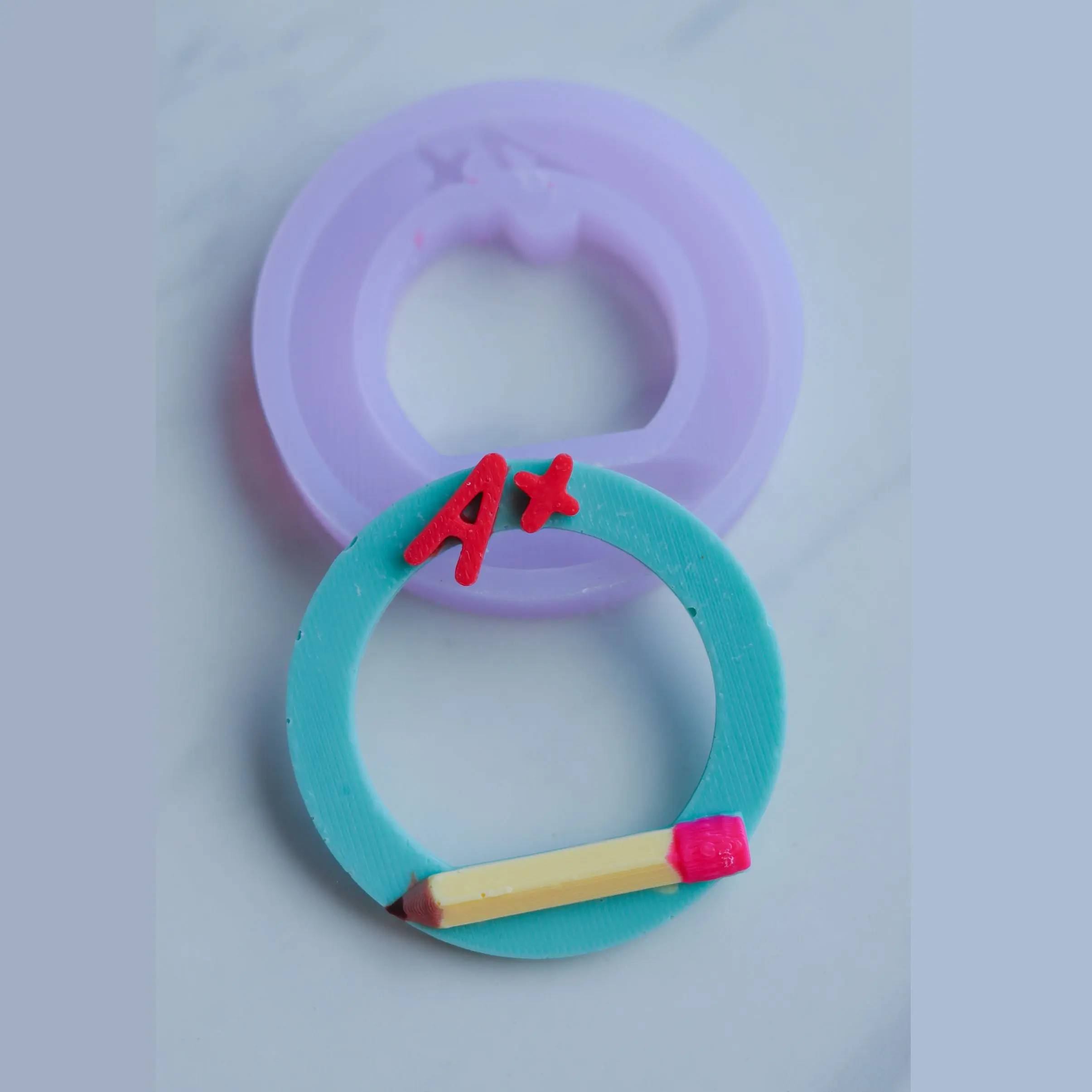 Back to School A+ Circle Frame Silicone Mold