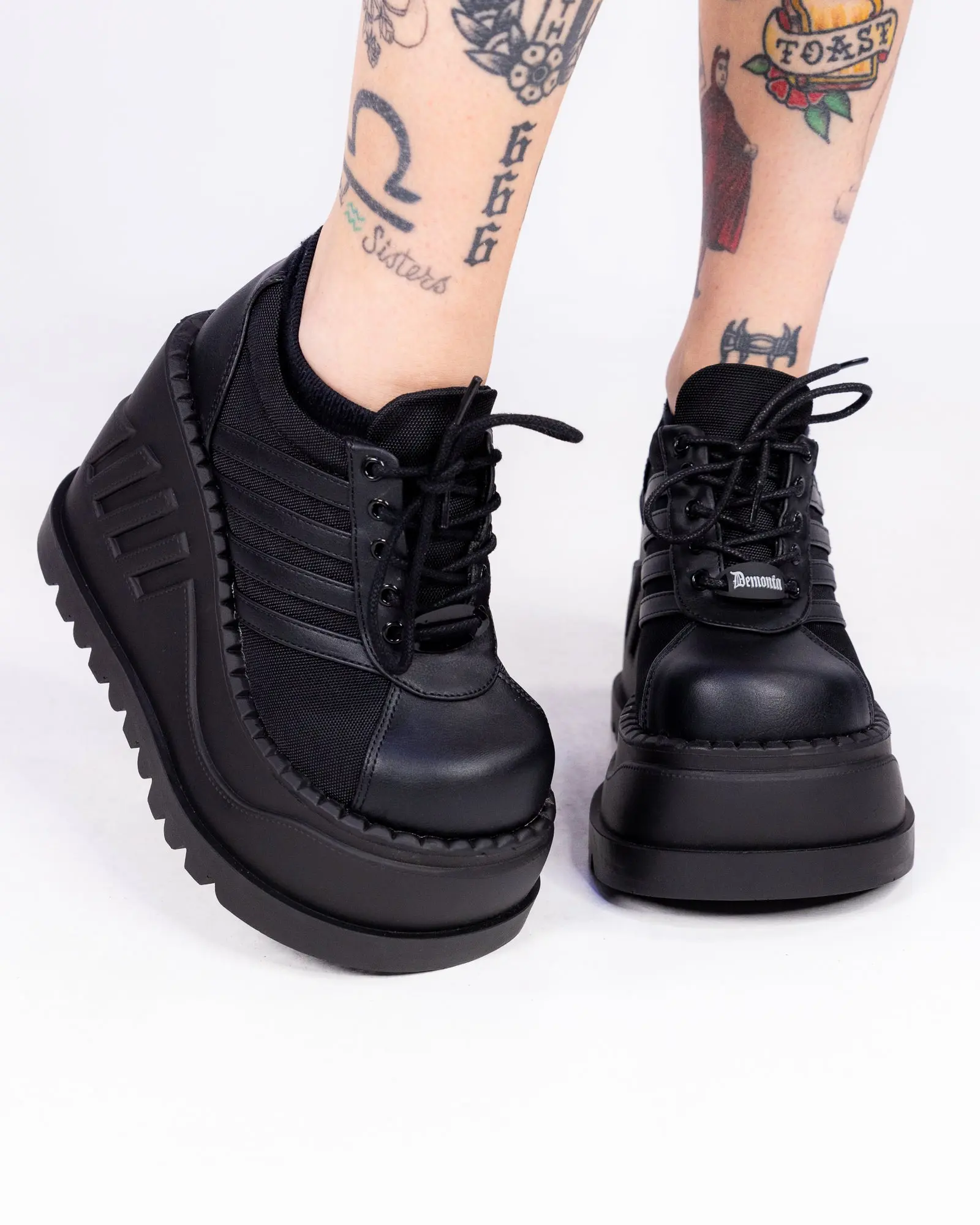 Demonia Stomp Women's Oxford Black Platforms