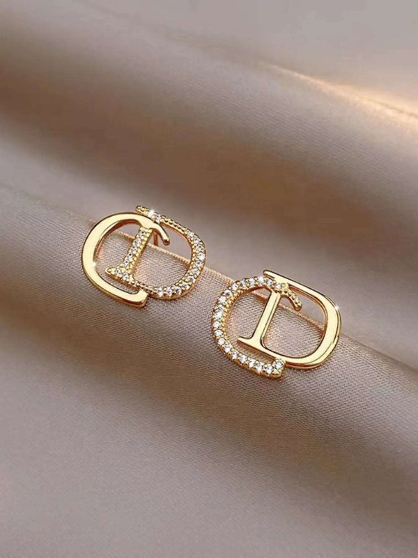 Vintage Letter CD Earrings, High-End Zirconia Studs, Simple Design, Gold Plated, Unique Women's Jewelry, Elegant Ear Rings