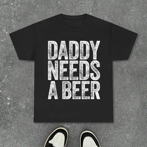 Men's Regular Fit "Daddy Needs A Beer" Print Graphic Round Neck Tee, Casual Short Sleeve Crew Neck T-shirt for Summer, Fashion Men's Top for Daily Wear Menswear