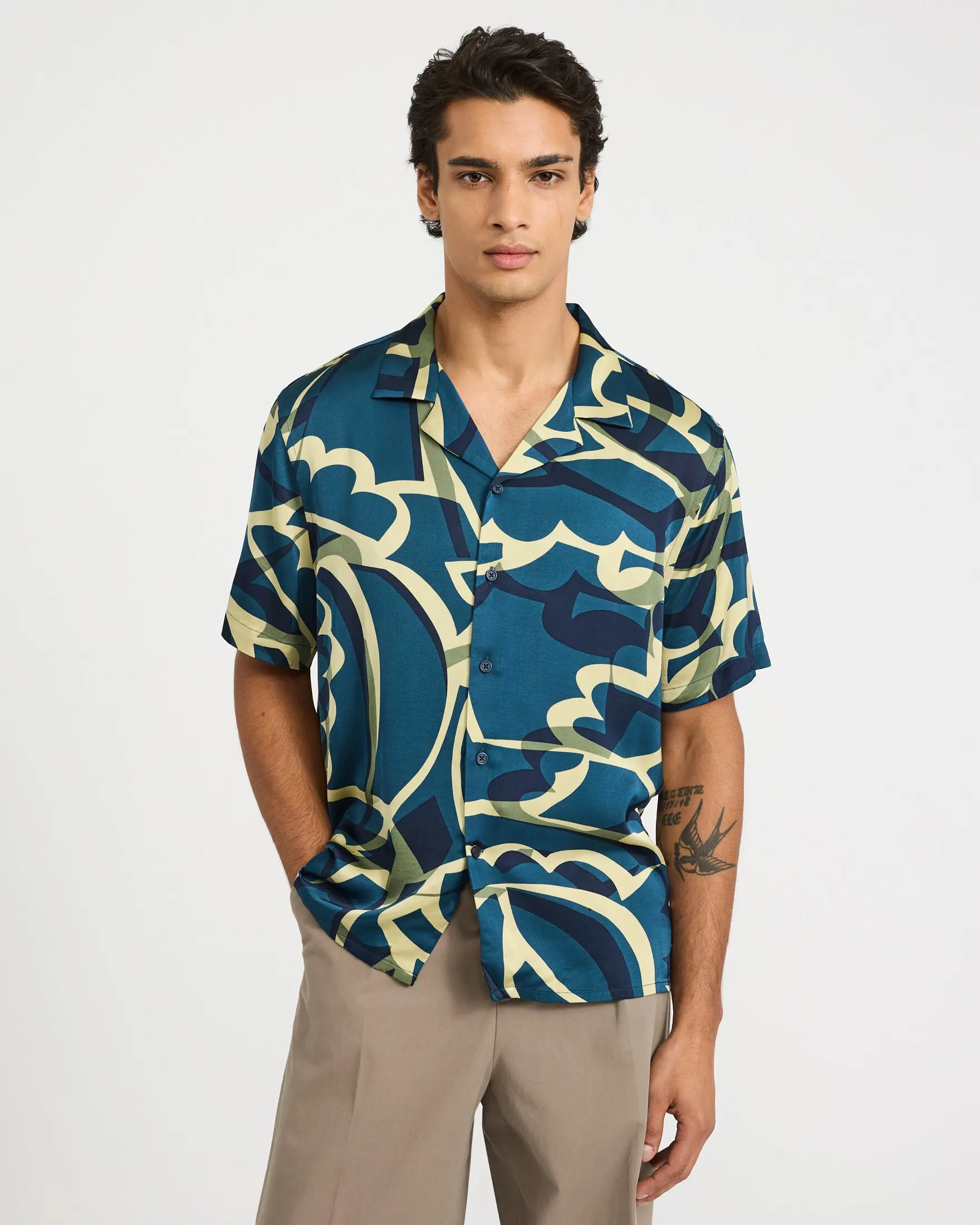 Express Abstract Geo Short Sleeve Resort Shirt