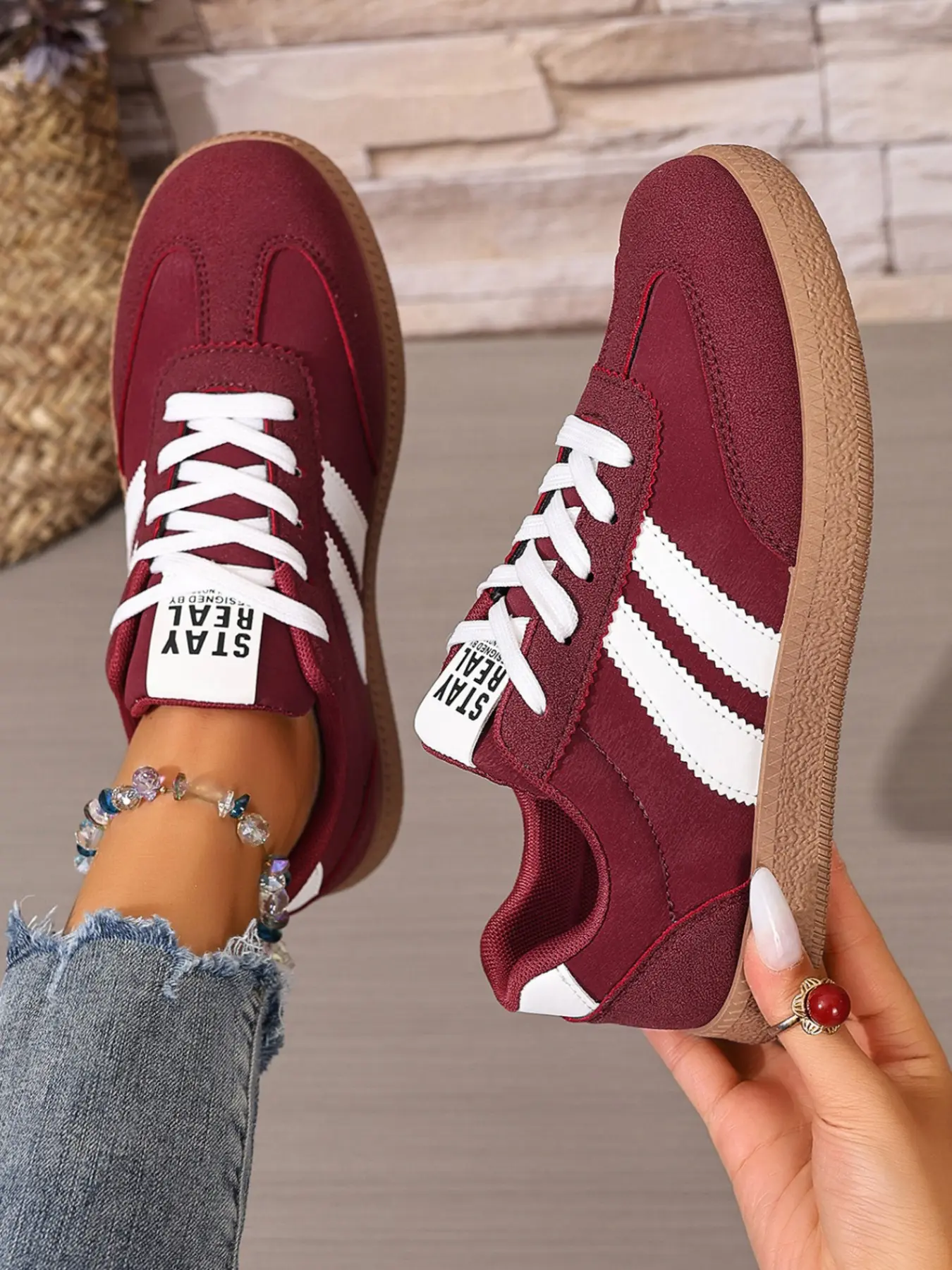 Women's Lightweight Lace-Up Sports Shoes, Breathable Cushioned Design, Anti-Slip Rubber Sole, Casual Daily Wear for All Seasons