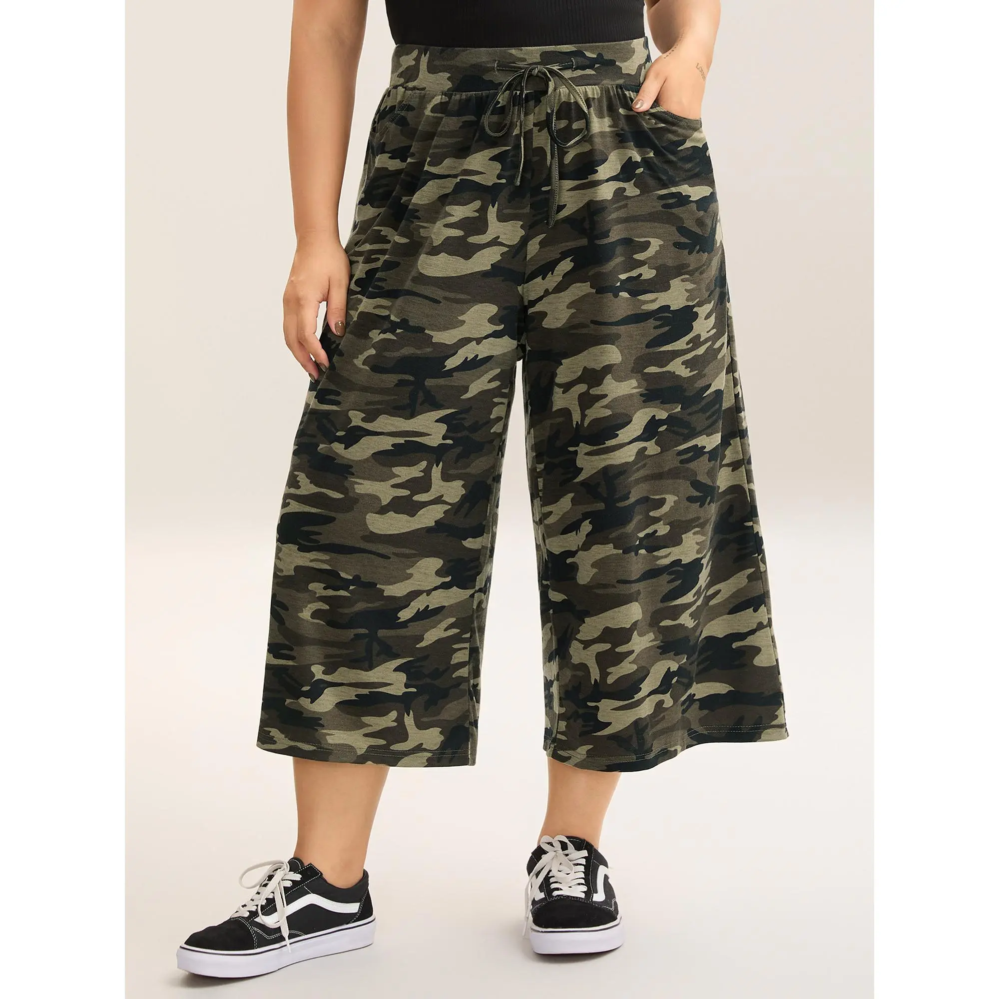 BLOOMCHIC Plus Size Camouflage Tie-Waist Wide-Leg Capri Pants M-6X 2026  ,Summerfinds