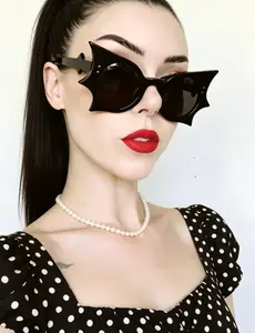 Halloween Themed Bat Design Sunglasses, Fashionable Lightweight Black Sunglasses for Women & Men, Fashion Accessories for Party, Daily Clothing Decor, Gift