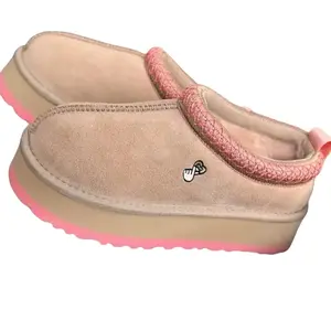 Winter Platform Slippers with Pink Accents & Comfortable Suede Material for Cozy Indoors