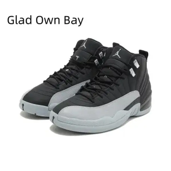 Black leather, wolf grey sole—this colorway is pure stealth mode.