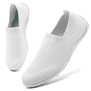 【Clearance Sale】Women's Barefoot Slip-on Lightweight Breathable Non-Slip Trendy Minimalist Casual Sneakers with Wide Toe Box, for Walking & Running, Comfortable White Jogging Shoes, Lightweight Breathable Sneakers, Non Slip Sneakers