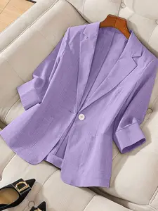 A women's solid color fashionable lightweight elegant high-end Minimalist Fitted three-quarter sleeve blazer, suitable for spring and summer, ideal for commuting and daily wear.