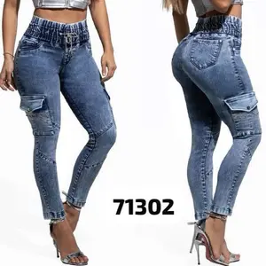 W71-302 Colombian Jogger jeans High-quality Colombian jeans with stretch and rhinestone details
