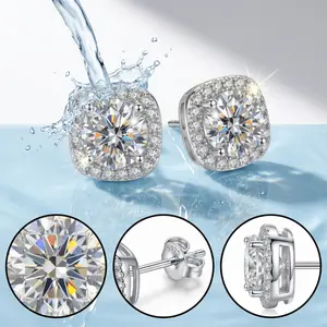 These dazzling diamond stud earrings make for an ideal choice—perfectly suitable whether as a gift for a woman or as an accessory for a man. Crafted from hypoallergenic materials, these studs feature 14K gold plating and are set with cubic zirconia.
