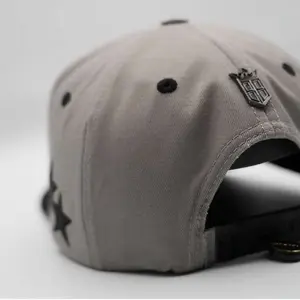 Gorra Arm Bordada Gris