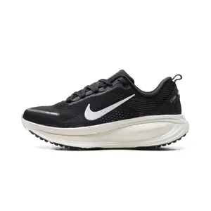 Vomero 18 WMNS "Black Summit White" HM6804 005