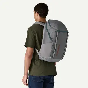 Patagonia Black Hole Pack 32L – Durable, Versatile Backpack for Everyday Adventures