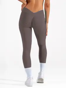 Women's Solid Seamless V-Waist Gym Pants, High Stretch Yoga Pants, Ladies High Waisted Sportswear for Indoor Outdoor Wear, Seamless Workout Leggings, High Waist Activewear, Comfortable and Stylish, Fitness Yoga Pants, Tight Leggings