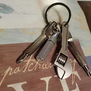 VAYWET 4-in-1 Pocket Mini Tool Keychain, EDC Mini Repair Tools: Letter Opener, Screwdriver, Copper Pocket, Pocket Wrench Keychain Metal Spanner Key Ring Pendant Gift Outdoor Camping Bicycle Motorcycle Repair Multifunctional Kit Maintenance Hand Tools