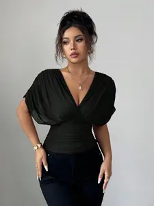 Women's Fashion European Style Deep V Neck Batwing Sleeve Waist-Cropped Top, Chic Pleated Slim Fit Short Tee, Trendy Girlie Shirt, Womenswear