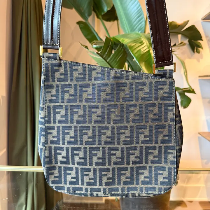 Pre-owned FENDI Canvas Shoulder Bags Medium Zucca Asymmetrical Shoulder Bag