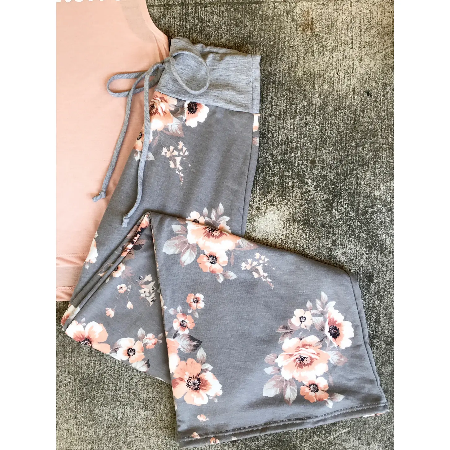 Magnolia Print Lounge Pants